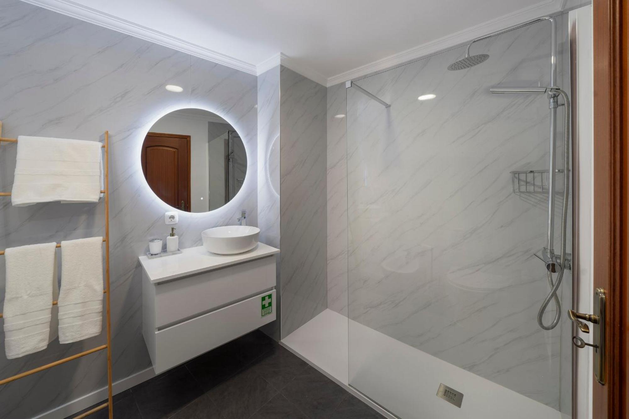 Apartamento Do Carmo By An Island Apart Φουνκάλ Εξωτερικό φωτογραφία