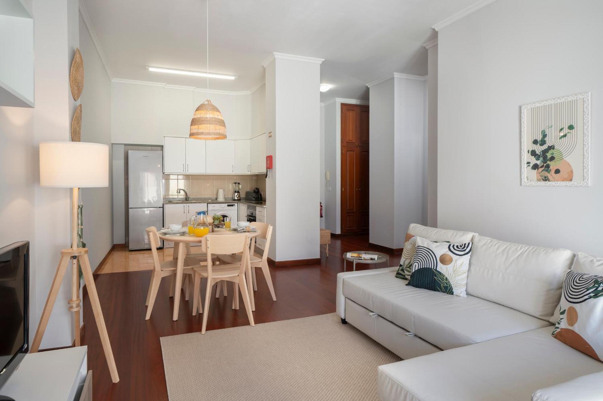 Apartamento Do Carmo By An Island Apart Φουνκάλ Εξωτερικό φωτογραφία