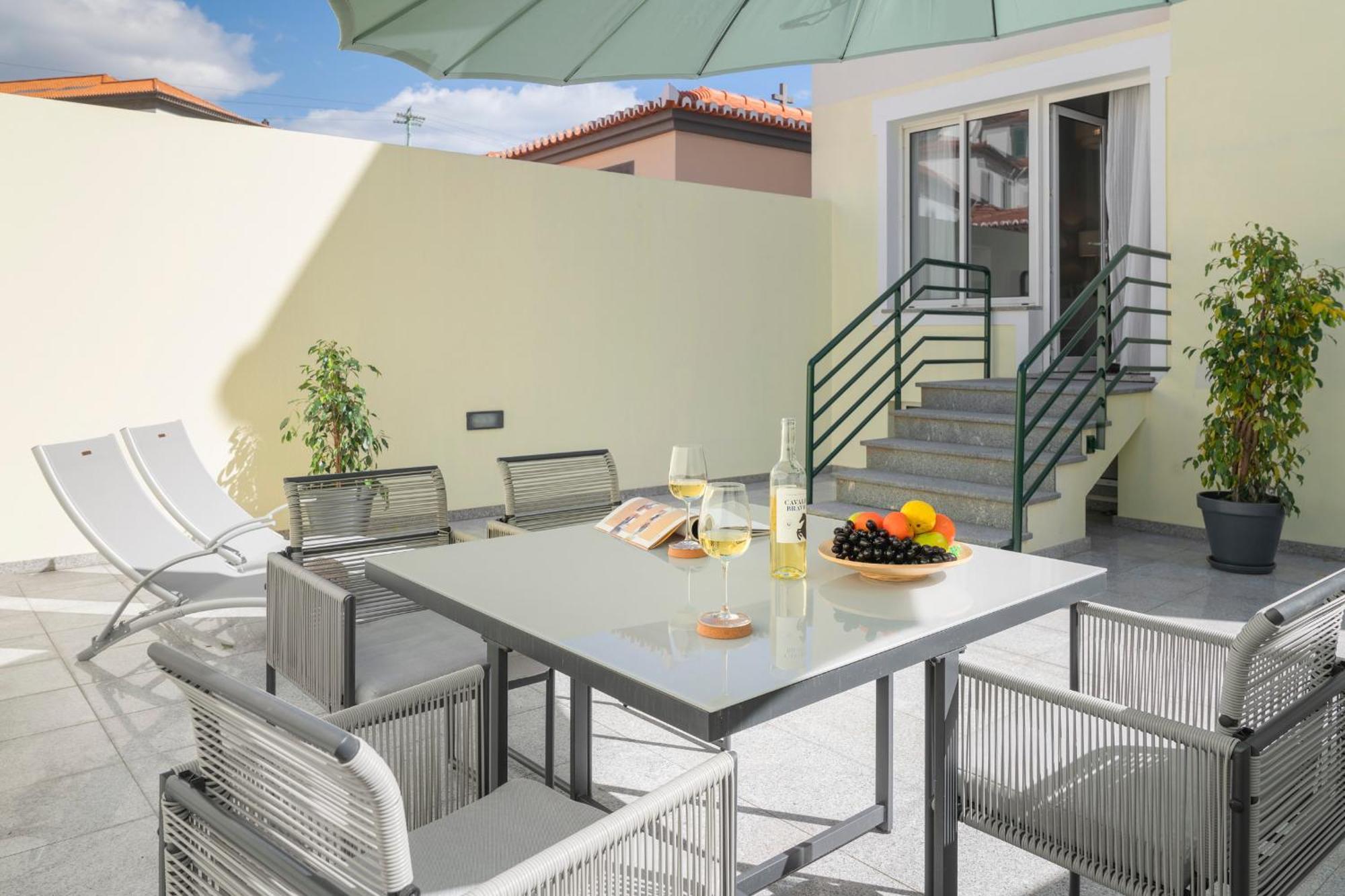 Apartamento Do Carmo By An Island Apart Φουνκάλ Εξωτερικό φωτογραφία